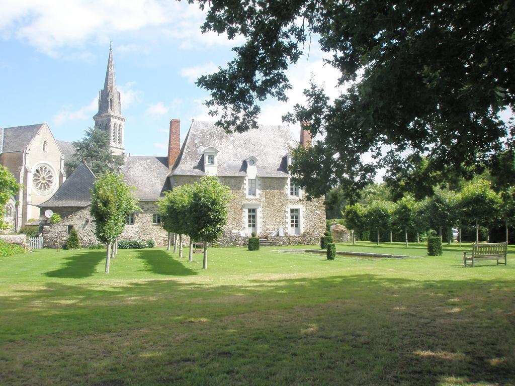Grange Du Plessis Bed & Breakfast Segré Екстериор снимка