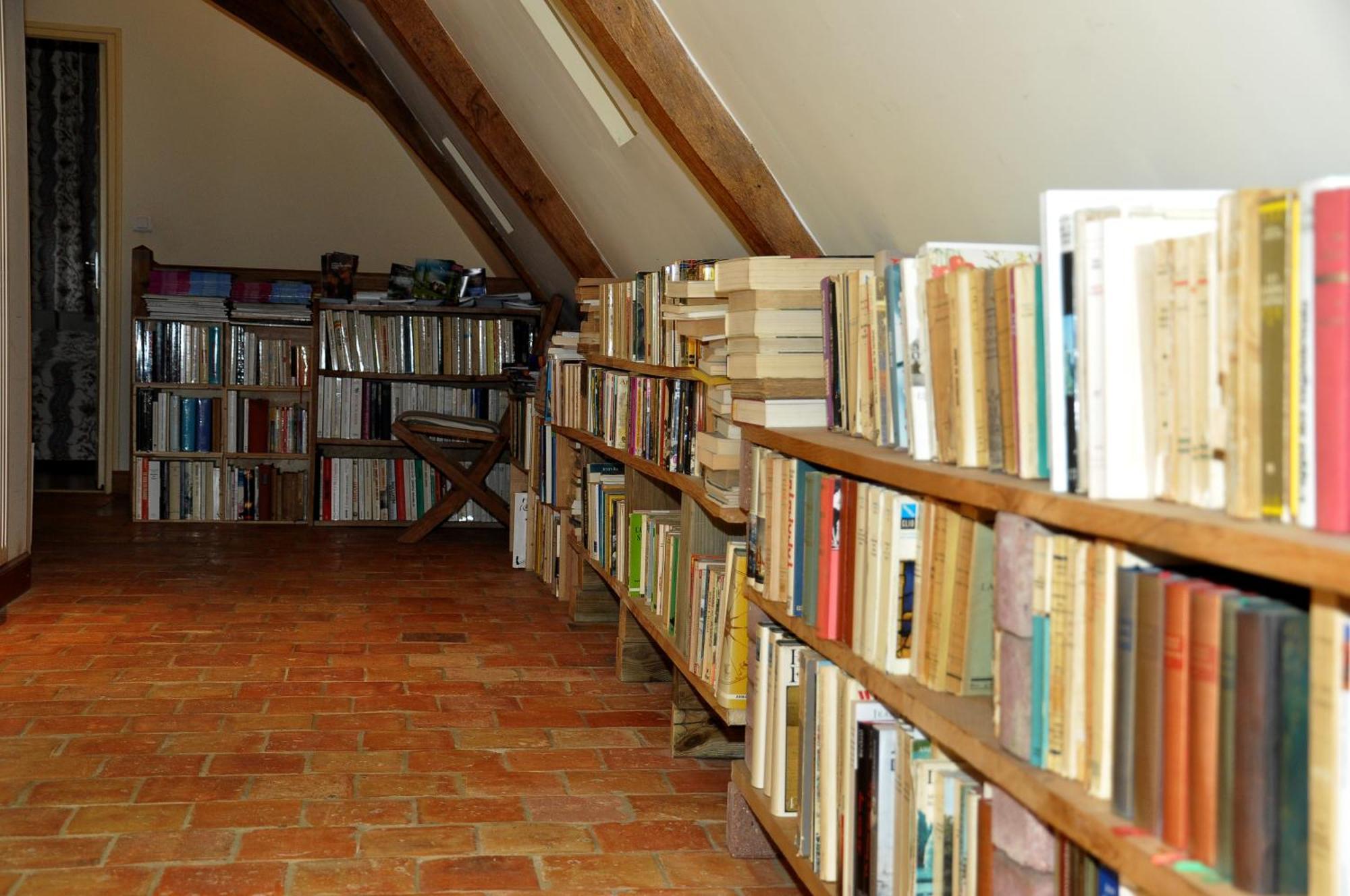 Grange Du Plessis Bed & Breakfast Segré Екстериор снимка