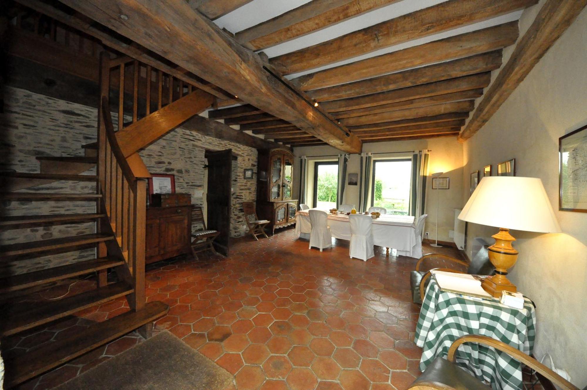 Grange Du Plessis Bed & Breakfast Segré Екстериор снимка